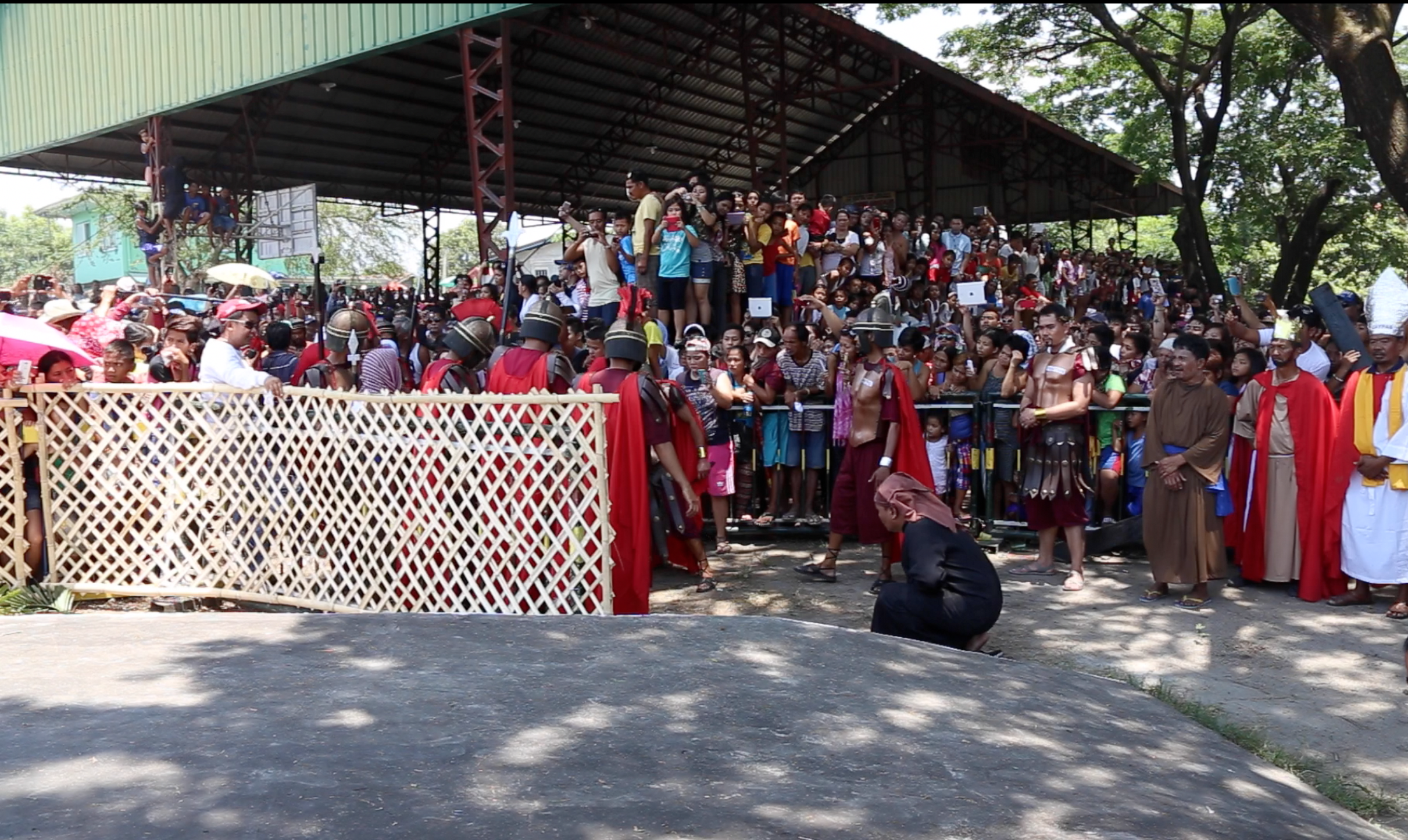 Screengrab from a video, check out the crowd. 